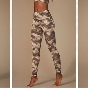 NWT✨ TAN+LINES BY SIVAN AYLA TEMESCAL CYN LEGGINGS